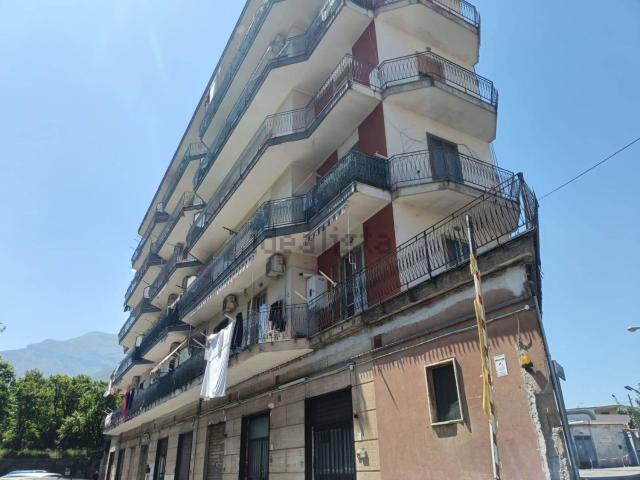 Appartamento in vendita di 88 m² in Via I Luglio 1946, 13