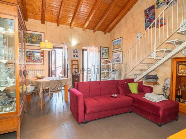 Appartamento in vendita di 88 m² in Via Lavina, 453