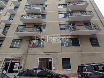 Appartamento in vendita di 88 m² in Via Lorenzo Dufour, 3