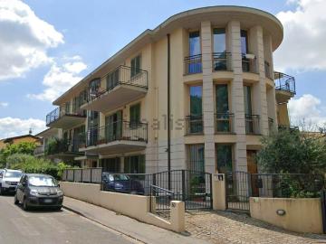 Appartamento in vendita di 88 m² in Via Lorenzo Ventavoli, 60
