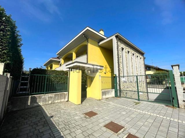 Appartamento in vendita di 88 m² in Via Mesero, 7