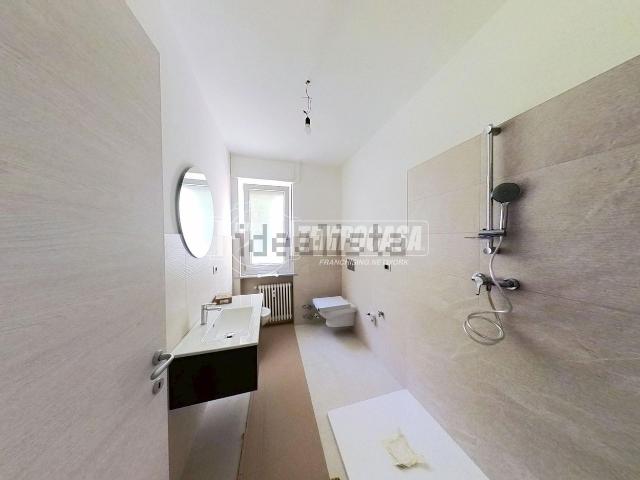 Appartamento in vendita di 88 m² in Via Monte Emilius, 17