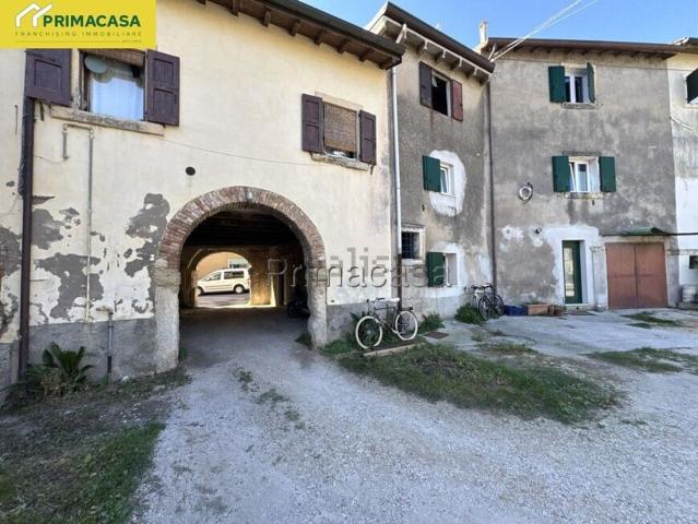 Appartamento in vendita di 88 m² in Via Monte Ongarine