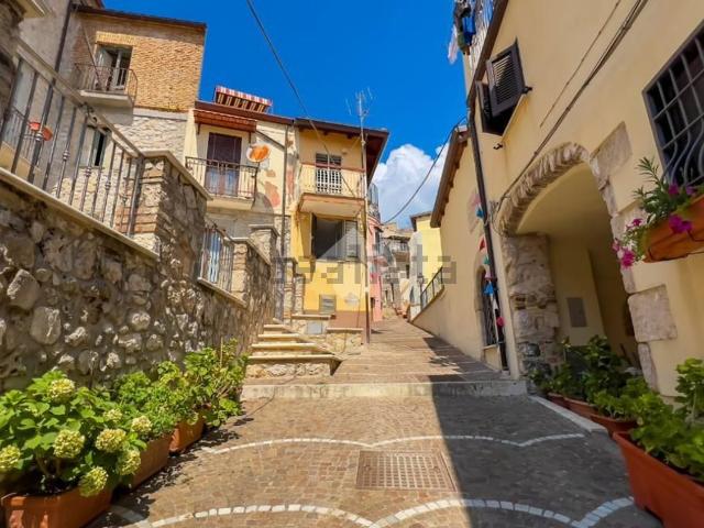Appartamento in vendita di 88 m² in Via Papa, 32