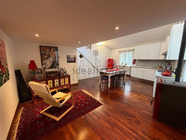Appartamento in vendita di 88 m² in Via Santa Caterina, 2