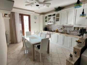 Appartamento in vendita di 88 m² in Via San Donato