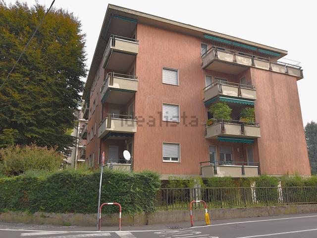 Appartamento in vendita di 88 m² in Via San Francesco D&apos Assisi, 14
