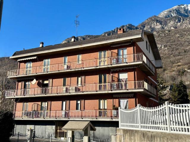 Appartamento in vendita di 88 m² in Via San Pietro D&apos Ollesia