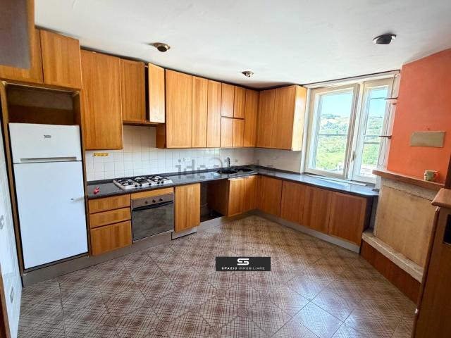 Appartamento in vendita di 88 m² in Viale Giovanni Bovio, 82