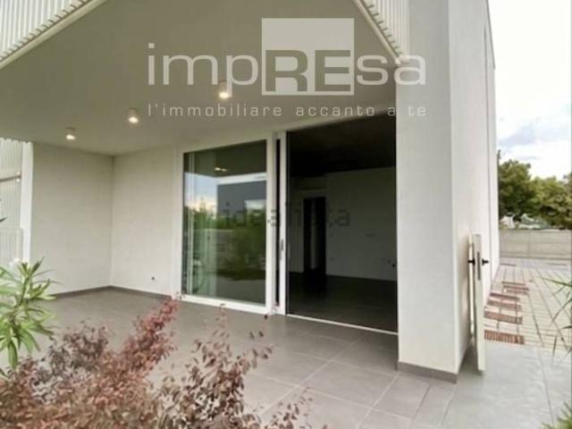 Appartamento in vendita di 88 m² in Via Equilio, 18