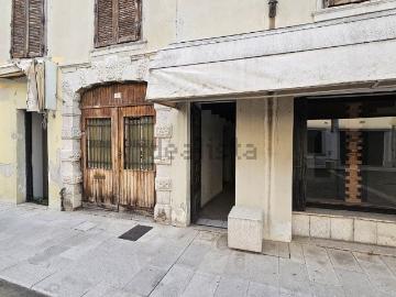 Appartamento in vendita di 89 m² in Via Antonio Bergamas, 11