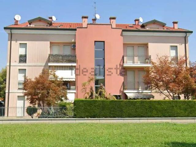 Appartamento in vendita di 89 m² in Via Colli Euganei, 9
