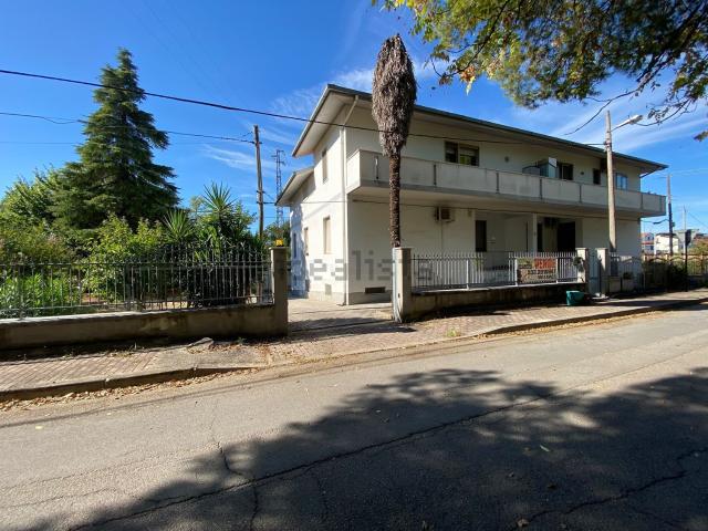 Appartamento in vendita di 89 m² in Via Corradino D&apos Ascanio, 20