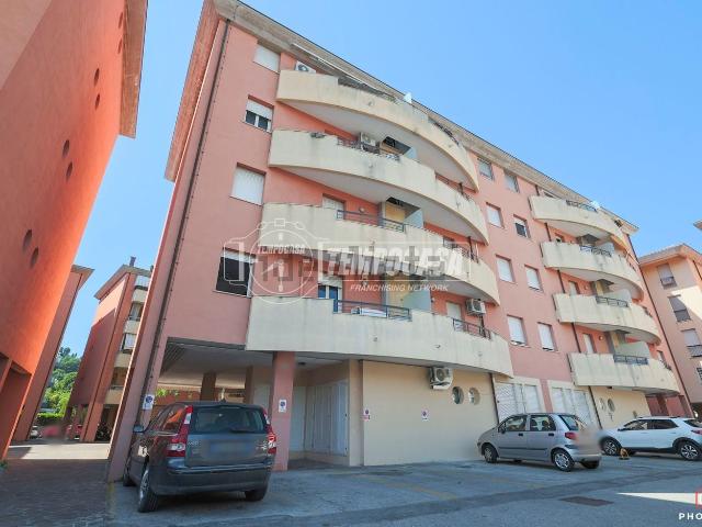 Appartamento in vendita di 81 m² in Via del Lupo