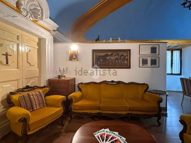Appartamento in vendita di 89 m² in Via della Carbonara, 4