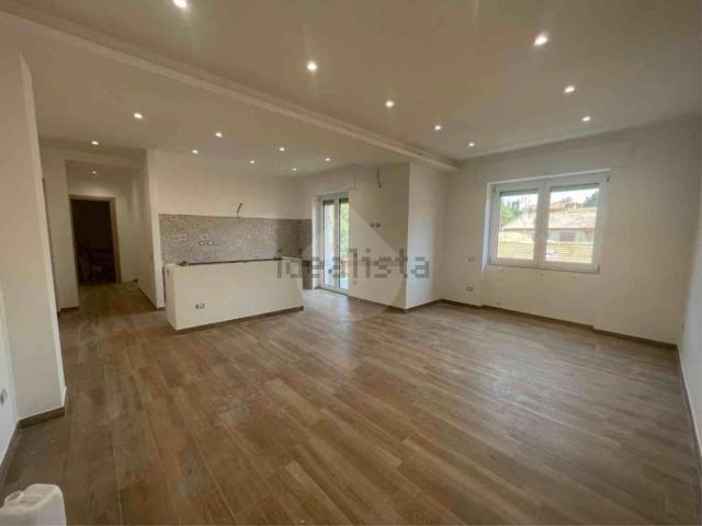 Appartamento in vendita di 89 m² in Via Ferramonti, 2