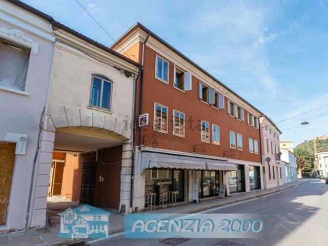 Appartamento in vendita di 89 m² in Via G. Garibaldi, 67