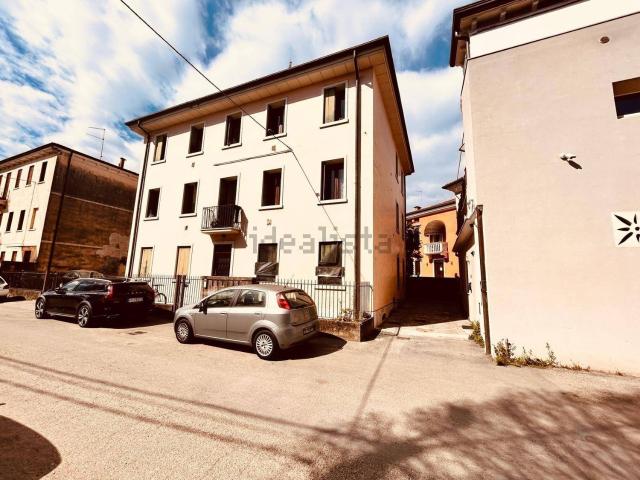 Appartamento in vendita di 89 m² in Via Gabriele D&apos Annunzio, 68