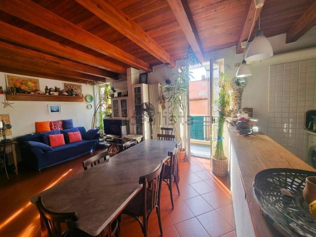 Appartamento in vendita di 100 m² in Via Giuseppe Garibaldi, 42