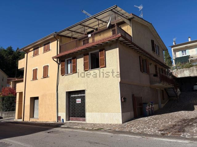Appartamento in vendita di 89 m² in Via Giuseppe Garibaldi