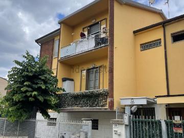 Appartamento in vendita di 89 m² in Via Martiri della Croce del Biacco, 26