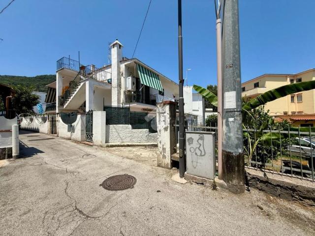 Appartamento in vendita di 89 m² in Via Morgioni, 15