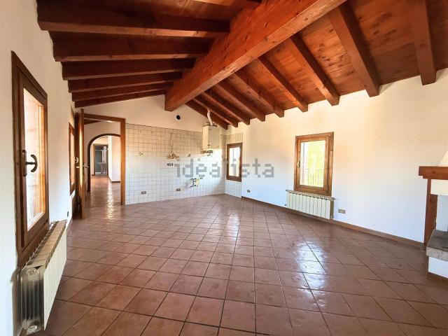 Appartamento in vendita di 89 m² in Via San Pietro, 174