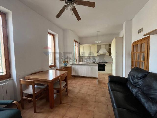 Appartamento in vendita di 89 m² in Via Stazione, 12