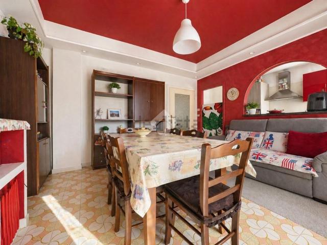Appartamento in vendita di 89 m² in Viale Gennaro Cassiani, 10