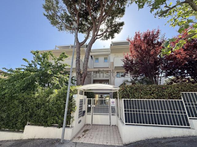 Appartamento in vendita di 89 m² in Viale Sardegna, 84