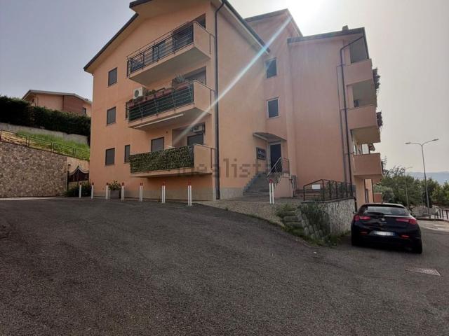 Appartamento in vendita di 93 m² in Contrada menna I