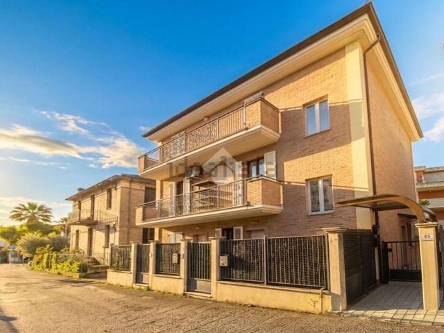 Appartamento in vendita di 93 m² in Strada Provinciale Val Tesino, 45
