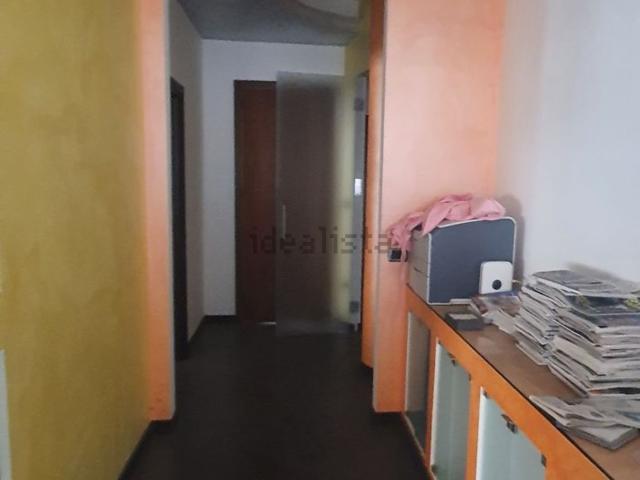 Appartamento in vendita di 93 m² in Via Torquato Piccini, 2