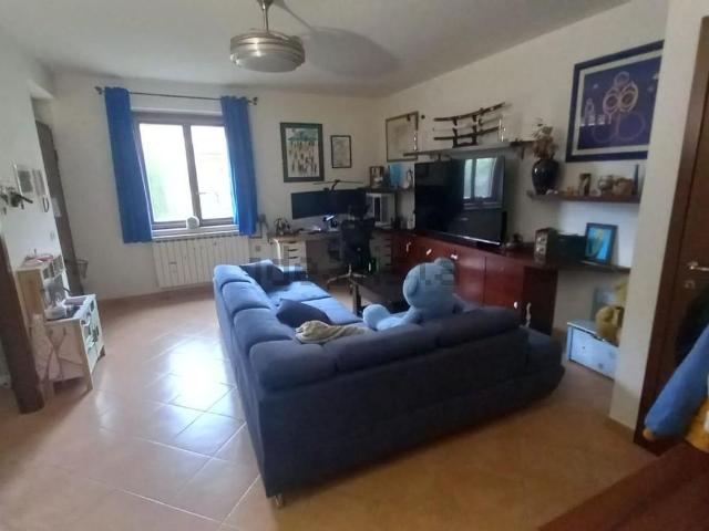 Appartamento in vendita di 93 m² in Via Tosco Romagnola Est