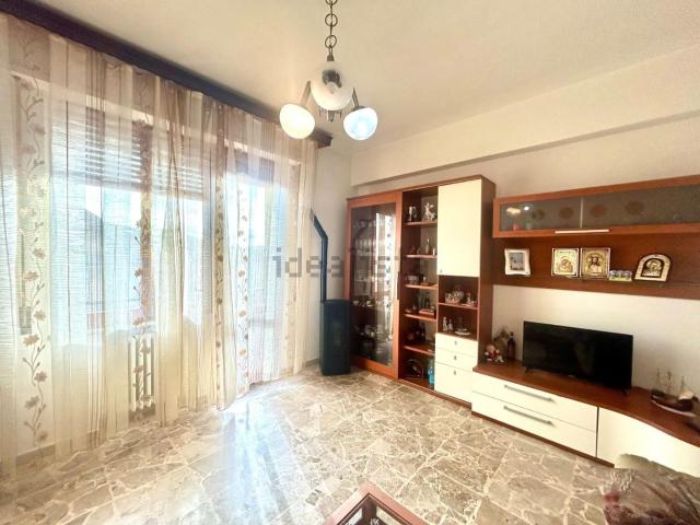 Appartamento in vendita di 93 m² in Via Val D&apos Aosta, 39