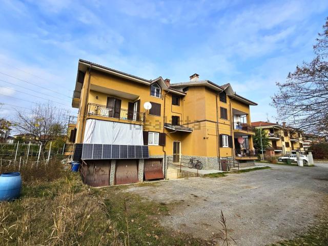 Appartamento in vendita di 93 m² in Via XXV Aprile, 12