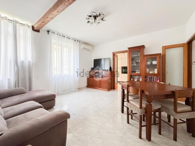 Appartamento in vendita di 93 m² in Via Aldo e Alfredo Grifoni, 8