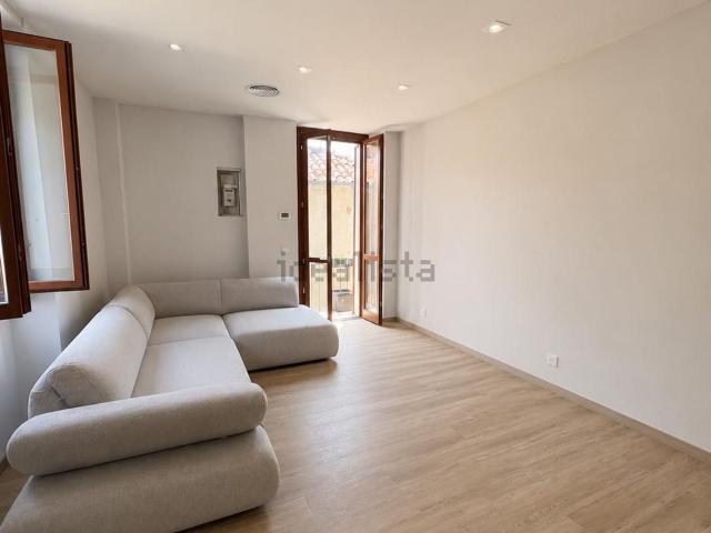 Appartamento in vendita di 93 m² in Via Alebbio