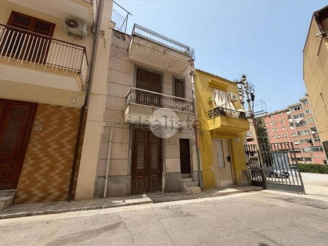 Appartamento in vendita di 93 m² in Via Buttitta, 19