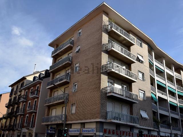 Appartamento in vendita di 93 m² in Via Caprera, 29
