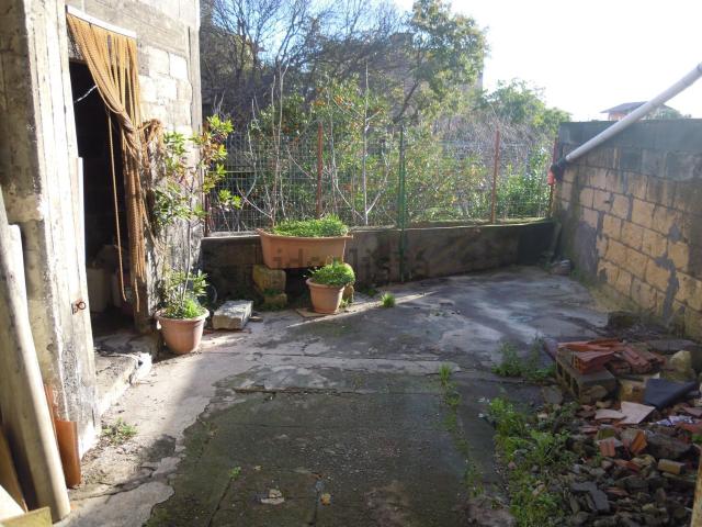 Appartamento in vendita di 93 m² in Via Carmelo Lucio Rao, 10