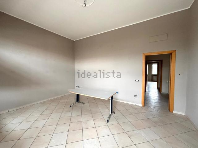 Appartamento in vendita di 93 m² in Via Cisa