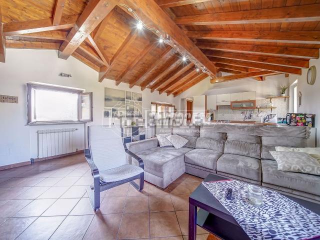 Appartamento in vendita di 93 m² in Via Cusciano