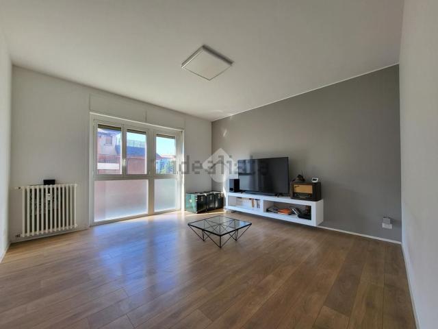 Appartamento in vendita di 93 m² in Via Dante Alighieri, 38