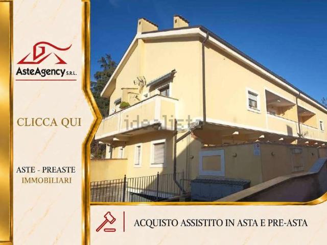 Appartamento in vendita di 93 m² in Via degli Arroni, 47