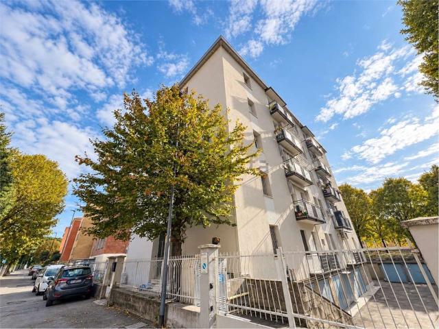 Appartamento in vendita di 93 m² in Via della Beverara