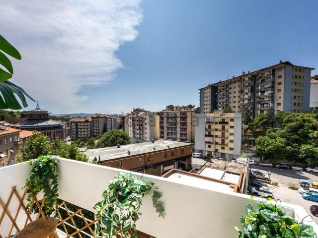 Appartamento in vendita di 93 m² in Via di Cologna, 73