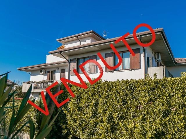Appartamento in vendita di 93 m² in Via Don Luigi Sturzo, 35