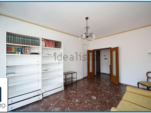 Appartamento in vendita di 93 m² in Via Dodici Apostoli, 2