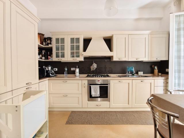 Appartamento in vendita di 93 m² in Via Emilio Maccolini